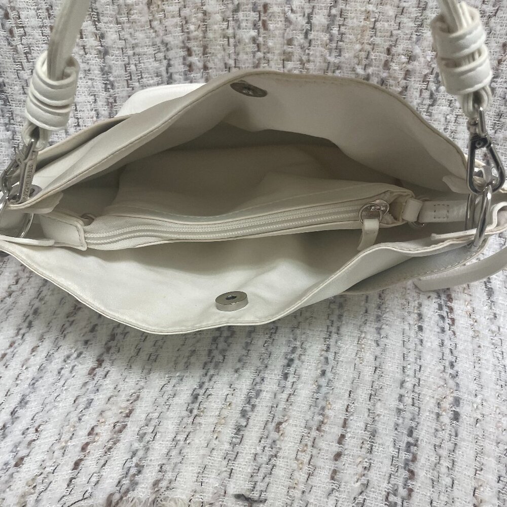 Steve Madden Medium Size Cream Color Faux Leather Bag w/Silver Accents - Picture 10 of 14